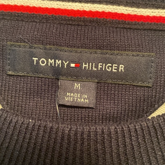 Brand New Tommy Hilfiger Navy/Gray Long Sleeve Sweater…size M - Picture 3 of 5